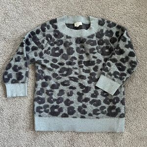 🚨 Price Drop 🚨 Leopard sweater